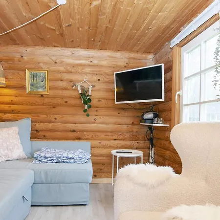 4 Person In Hovborg-by Traum *