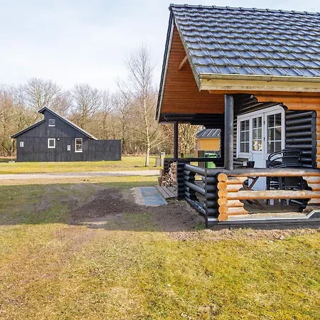 4 Person In * Hovborg